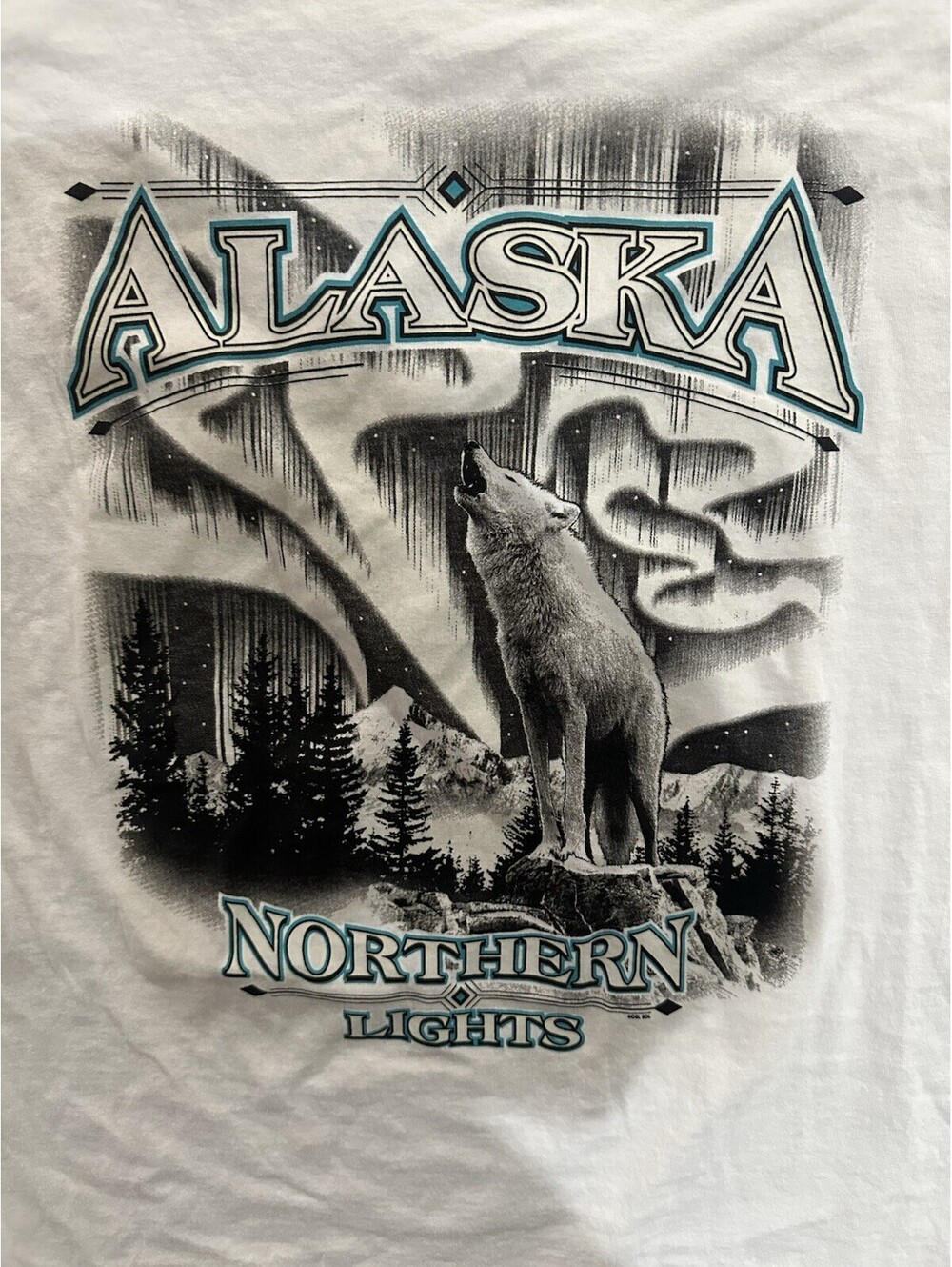 Alaska Northern Lights Wolf Howling Graphic Tee Mens M White Nature Outdoors